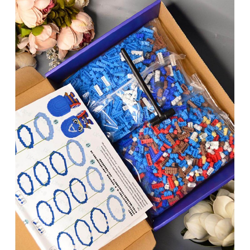 Комплектация: конструктор, коробка, молоточек для сборки